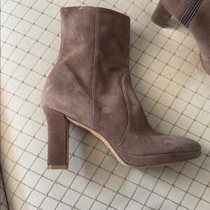Stuart weitzman Taupe -Beige Suede Booties
